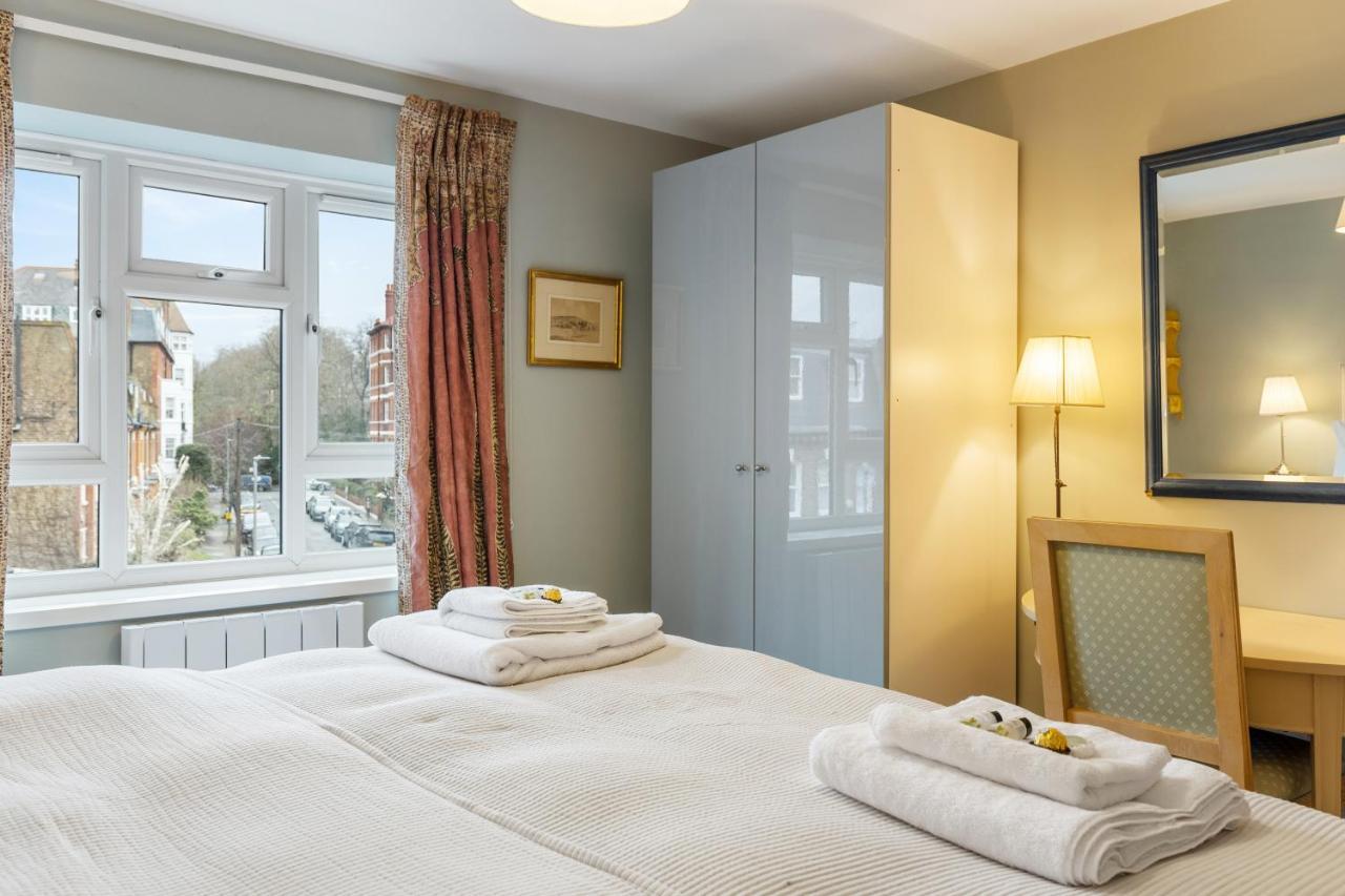 Bright & Cosy Gem ~ Battersea Park View ~ King Bed Apartment Londra Exterior foto