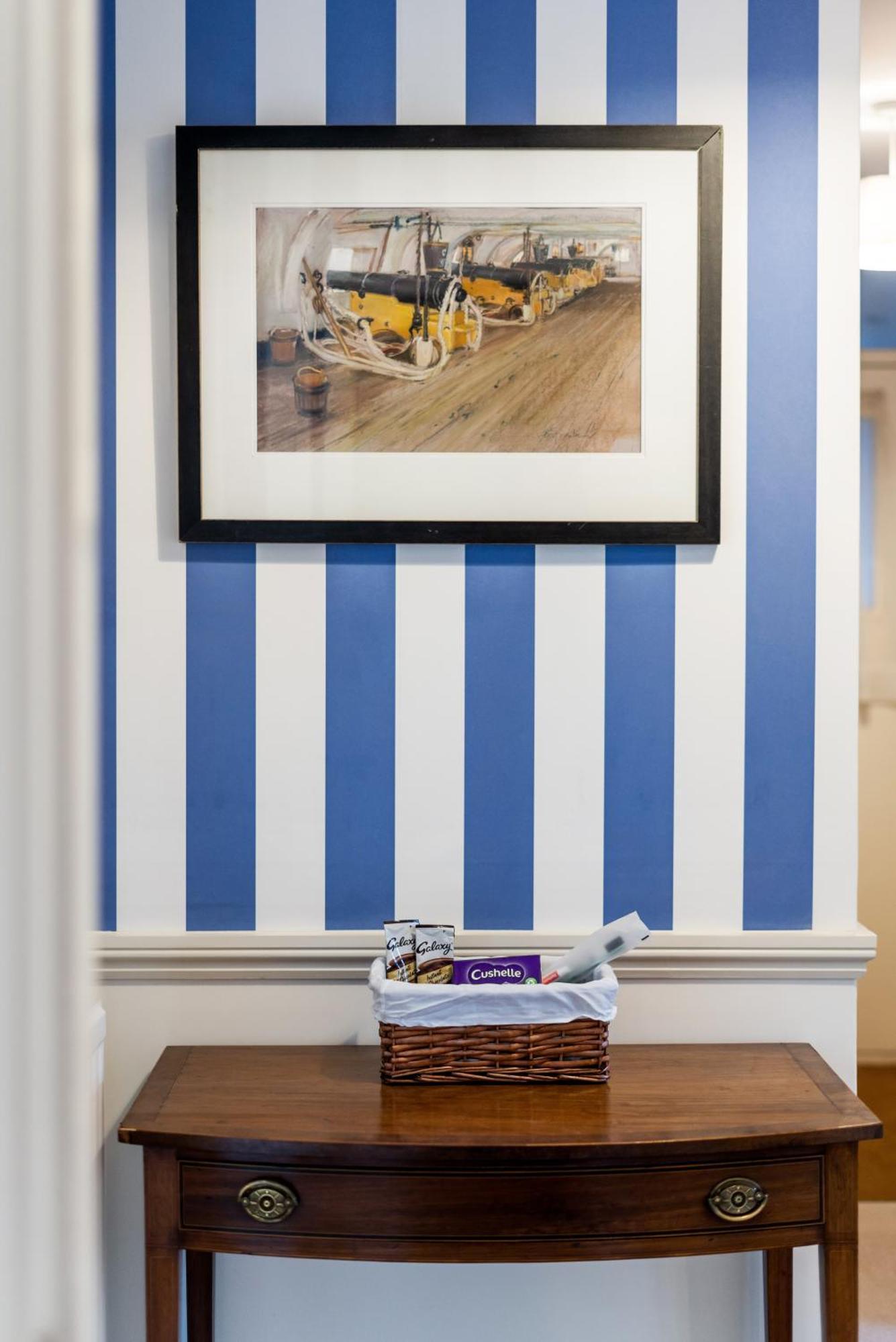 Bright & Cosy Gem ~ Battersea Park View ~ King Bed Apartment Londra Exterior foto