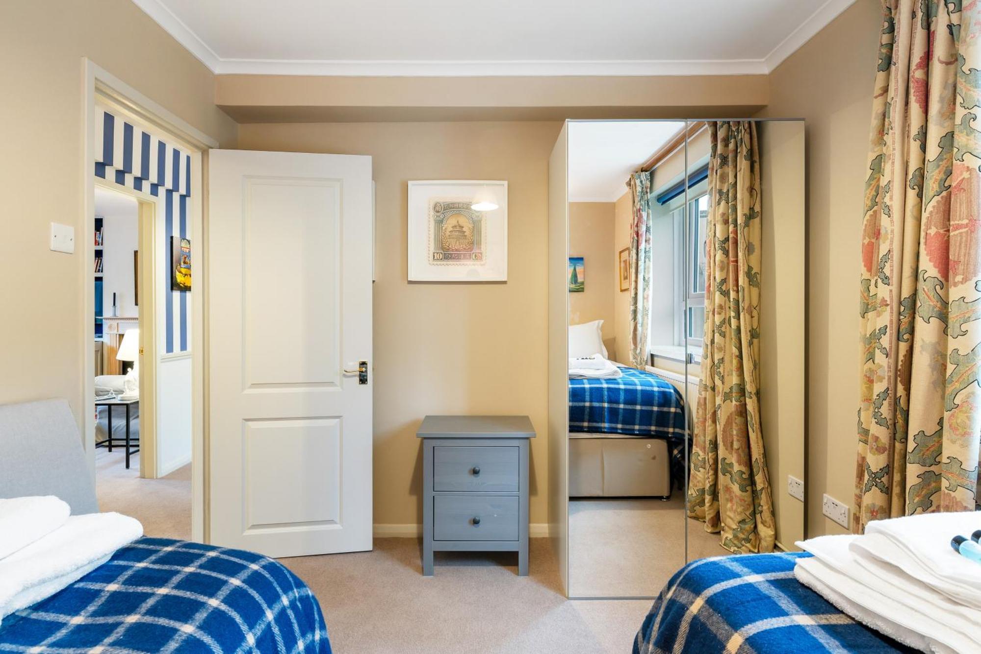 Bright & Cosy Gem ~ Battersea Park View ~ King Bed Apartment Londra Exterior foto